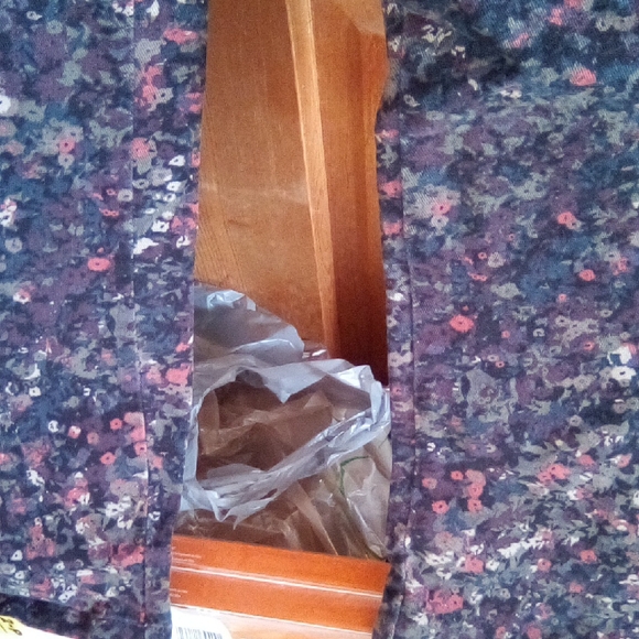 Gloria Vanderbilt Floral Straight Leg Jeans - Black and Red - Picture 5 of 11